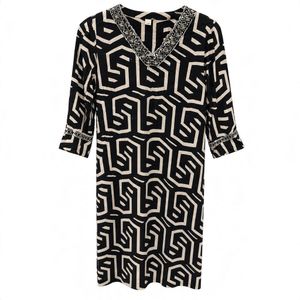 Chic Geometric Print V-Neck Dress