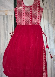 Nayra Cut Suit. Kurta Set.