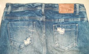 💎 ORIGNAL ZARA - Distressed Slim-Fit Jeans