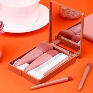 MINI Travel 🧳 MAKEUP BRUSHES KIT😍
