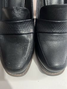elegant wood grain  heels