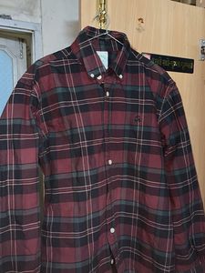 Men's Plaid Button-Down Shirt