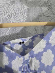 V-Neck Sleeveless Printed Kurta
