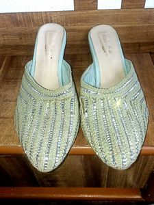 Stylish Flats & Sandals