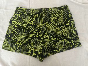 Kendall + Kylie Tropical Shorts | Size