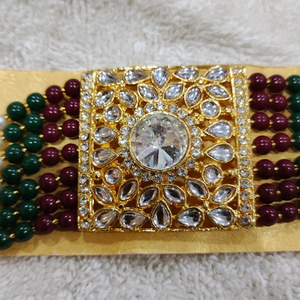 pearl bracelet