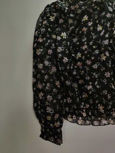 Chic Floral Print Ruffle Blouse