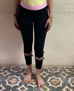 Black Fit Leggings with Pink Waistband