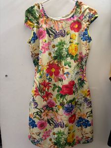 Floral Print Sheath Dress w/ cutout back