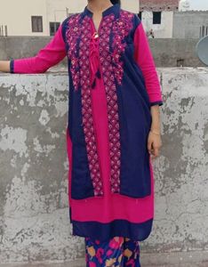 Beautiful Embroidered Kurti
