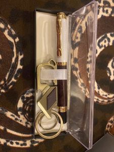 Beautiful Pen And Keychain Gift Set
