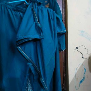 Teal Kurta Set with Intricate Embroidery