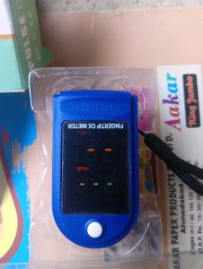 finger pulse oximeter