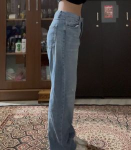 Light Wide Leg Denim Jeans