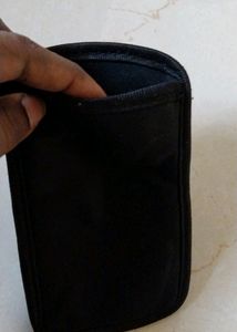 Black Mobile Pouch 👝