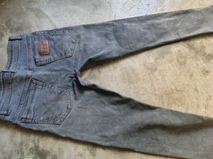 Wrangler Men's Grey Ripped Jeans