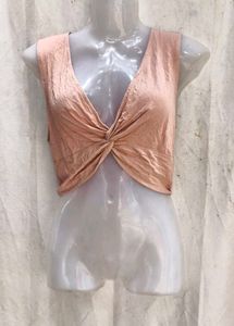 7278. Twisted Front Crop Top