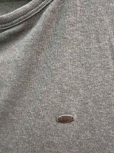 NUMERO UNO + GUESS Tshirt