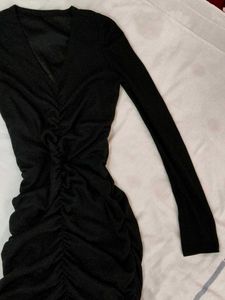 V-Neck Black Dress perfect for party bodycon dres