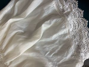 Chic Off-Shoulder Lace Dress