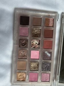 Rose quartz Eyeshadow Palette