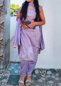 Elegant Lavender Kurta Set with Dupatta