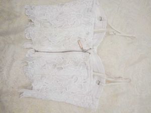 Elegant White Lace Corset .