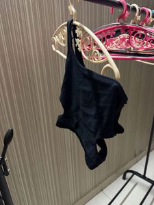Stylish Black One-Shoulder Bodysuit
