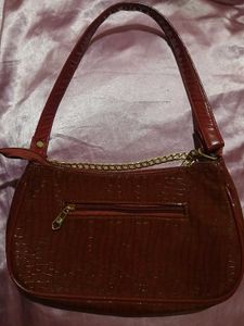 Price drop🔥 Chic Shoulder Bag with Gold Chain🍒