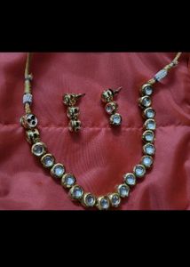Kundan Necklace and Earring Set
