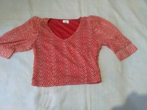Sera Fitted Crop Top