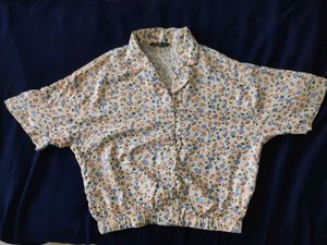 Cute Floral Print Cropped Shirt