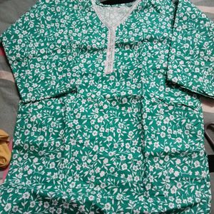 Green Floral Cotton Night Suit
