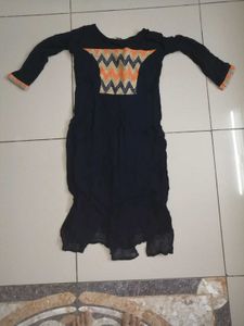 Elegant Navy Blue Kurta with Geometric Embroidery