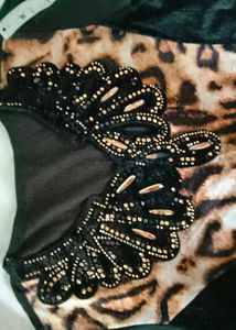 Its Very Beautiful N Comfortable Velvet Top