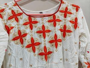 Beautiful Anarkali Kurti With Bandhani Dupatta