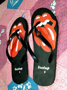 Funky Lips Print Flip Flops