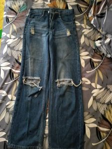 Distressed Wide Leg Jeans