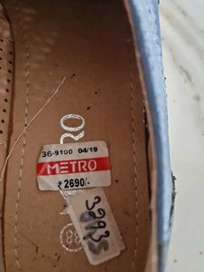 Branded Sneakers with embellishment