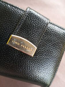 Chic Black Textured Wallet
