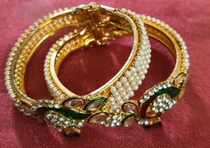 Elegant bangles