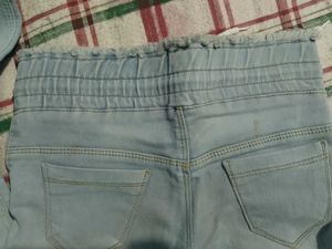 Light Wash Graphic Print Jeans