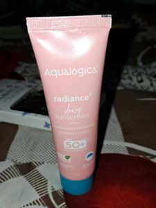 🌿✨️Aqualogica Radiance Dewy Sunscreen SPF 50+
