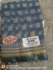 Beautiful Grey Printed Saree