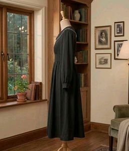 Elegant Black Midi Dress