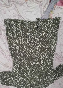 Chic Olive Green Ditsy Print Dress