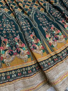 a Beautiful Green &amp; Yellow Combination Lenhga
