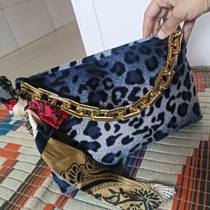 New Leopard Print Silling Bag 💙🐆