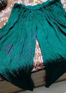 Green Ethnic Kurta with Purple Bandhani Print