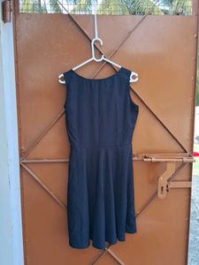 Stalk Black Dress